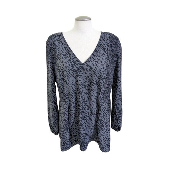 Womens Plus 2X Fit and Flare Blouse Smocked Side Gray Thunderstorm Printed - Picture 5 of 11